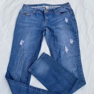 Mudd vintage distressed denim jeans size 5